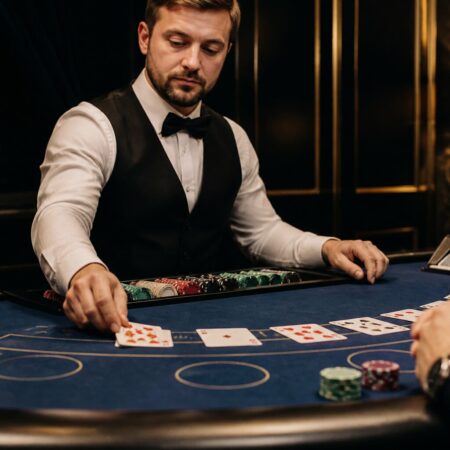 How Often Do Dealers Bust in Blackjack? Odds & Payout Explained